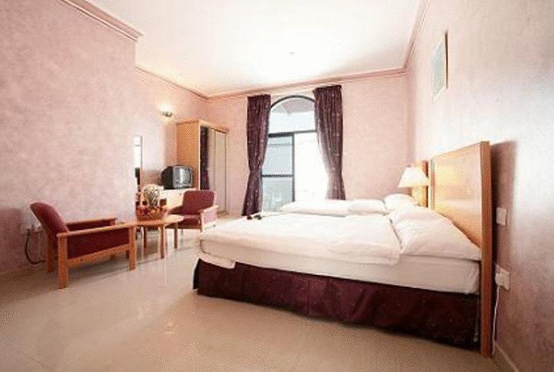 ビーチ ホテル マスカット 部屋 写真